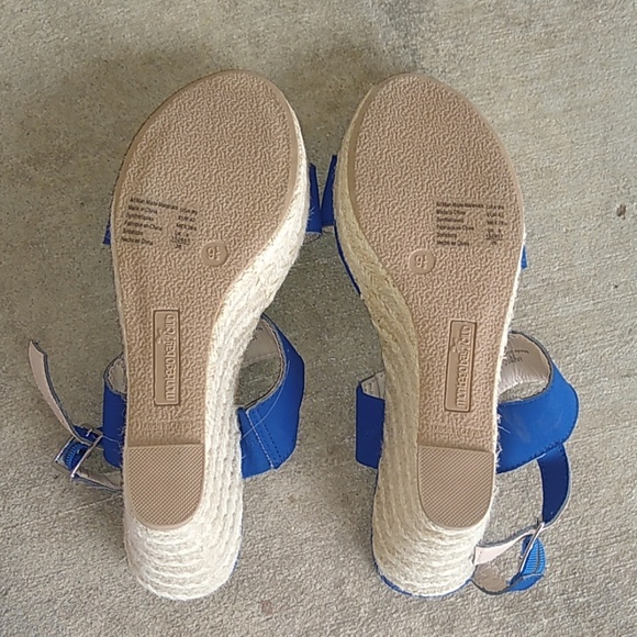 Open-Toed Wedges - Picture 3 of 6